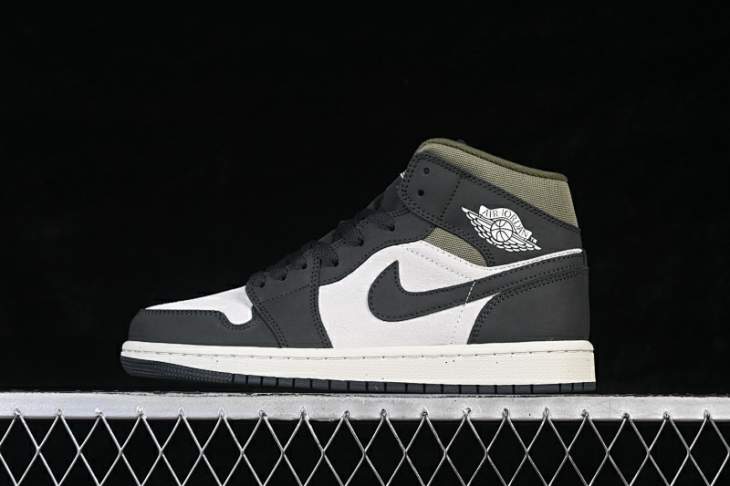 Picture of Air Jordan 1 MID _SKUfw21872981879010146fw